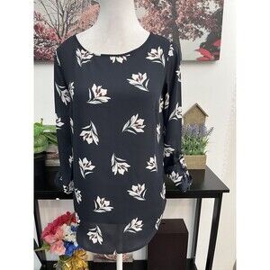 Ann Taylor Factory  Women Top Blouse XS Floral 3/4 Sleeve Semi - Sheer Polyester